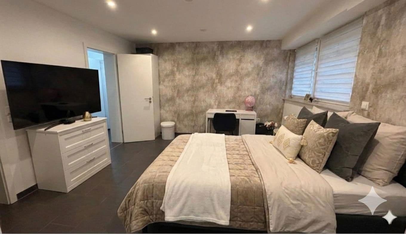 Predaj domu 450 m², pozemek 540 m², Rüsselsheim am Main, Hesensko Predaj domu 450 m², pozemek 540 m², Rüsselsheim am Main, Hesensko