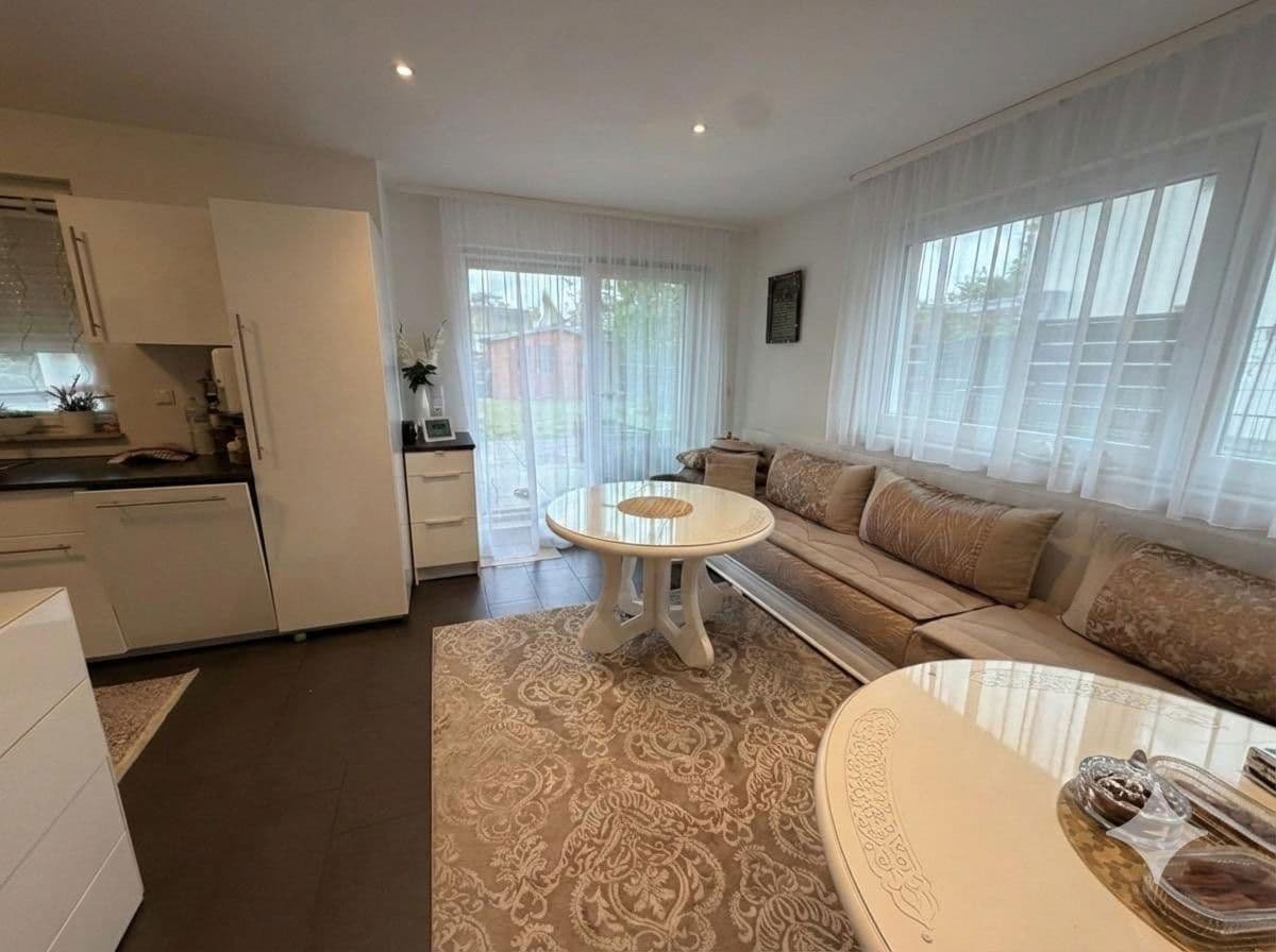 Predaj domu 450 m², pozemek 540 m², Rüsselsheim am Main, Hesensko Predaj domu 450 m², pozemek 540 m², Rüsselsheim am Main, Hesensko