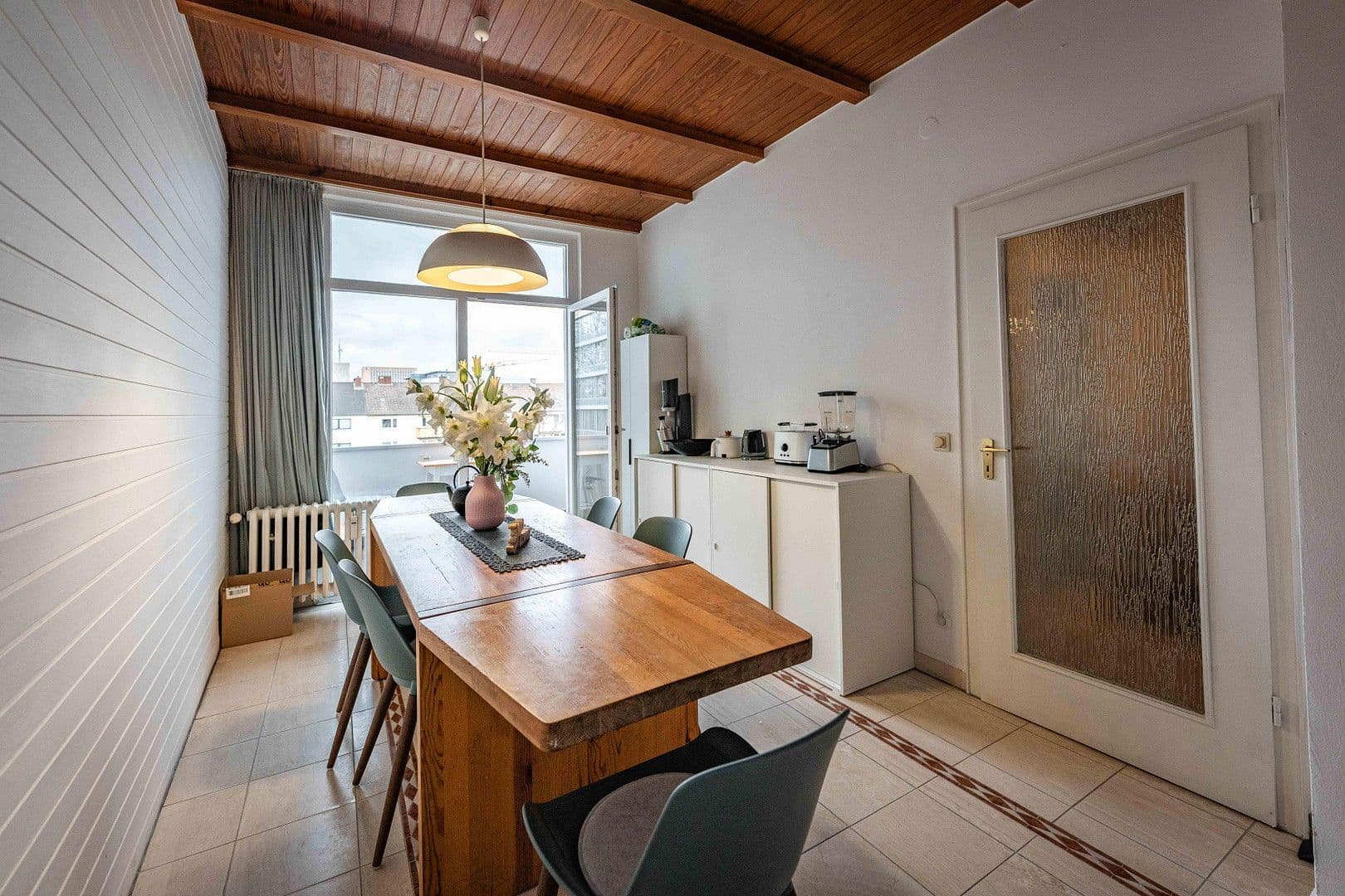 Prenájom bytu 5-izbový 24 m², Deutzer Freiheit 51, Köln, Severné Porýnie - Westfálsko Prenájom bytu 5-izbový 24 m², Deutzer Freiheit 51, Köln, Severné Porýnie - Westfálsko