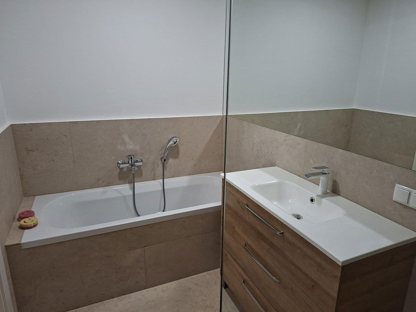 Prenájom bytu 2-izbový 71 m², Fuchsenstraße, Pixendorf, Dolné Rakúsko Prenájom bytu 2-izbový 71 m², Fuchsenstraße, Pixendorf, Dolné Rakúsko