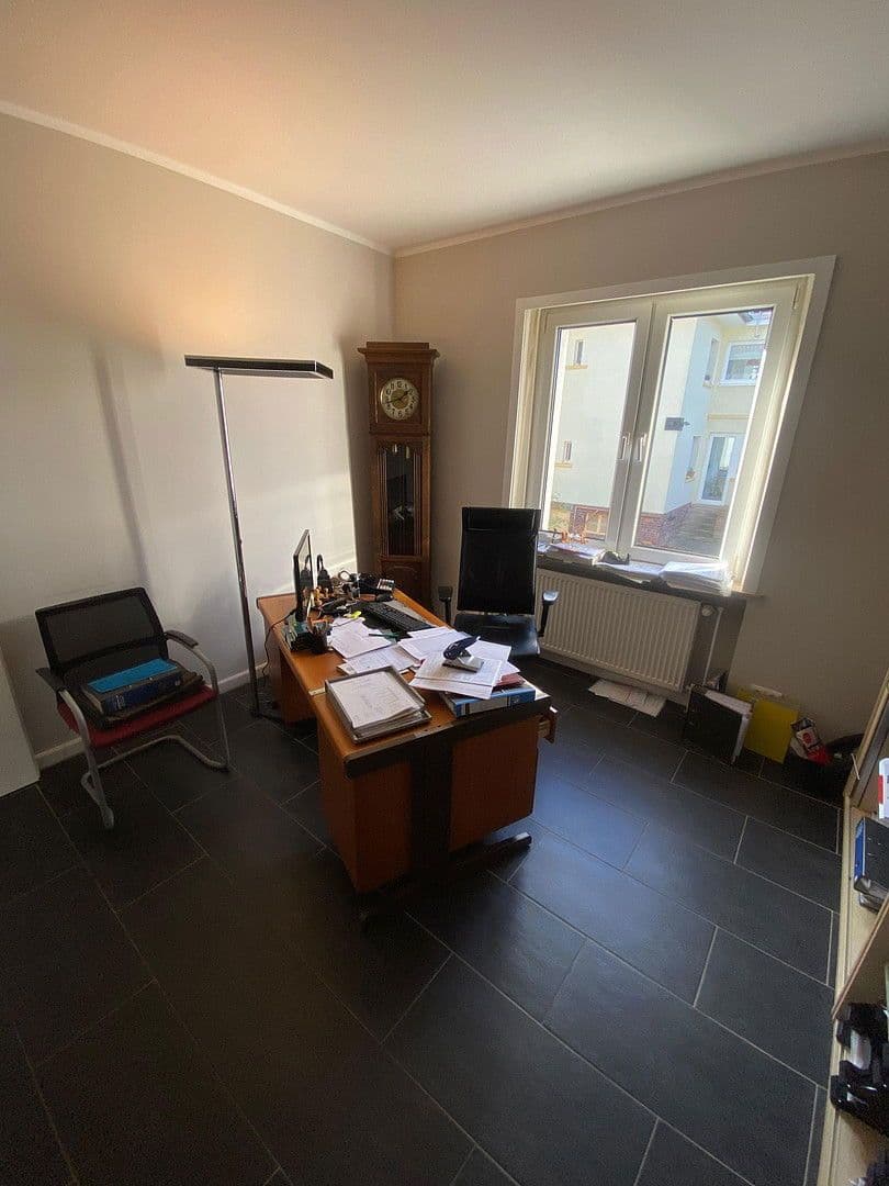 Prenájom kancelárie 120 m², Fritz-Bauer-Straße, Darmstadt, Hesensko Prenájom kancelárie 120 m², Fritz-Bauer-Straße, Darmstadt, Hesensko