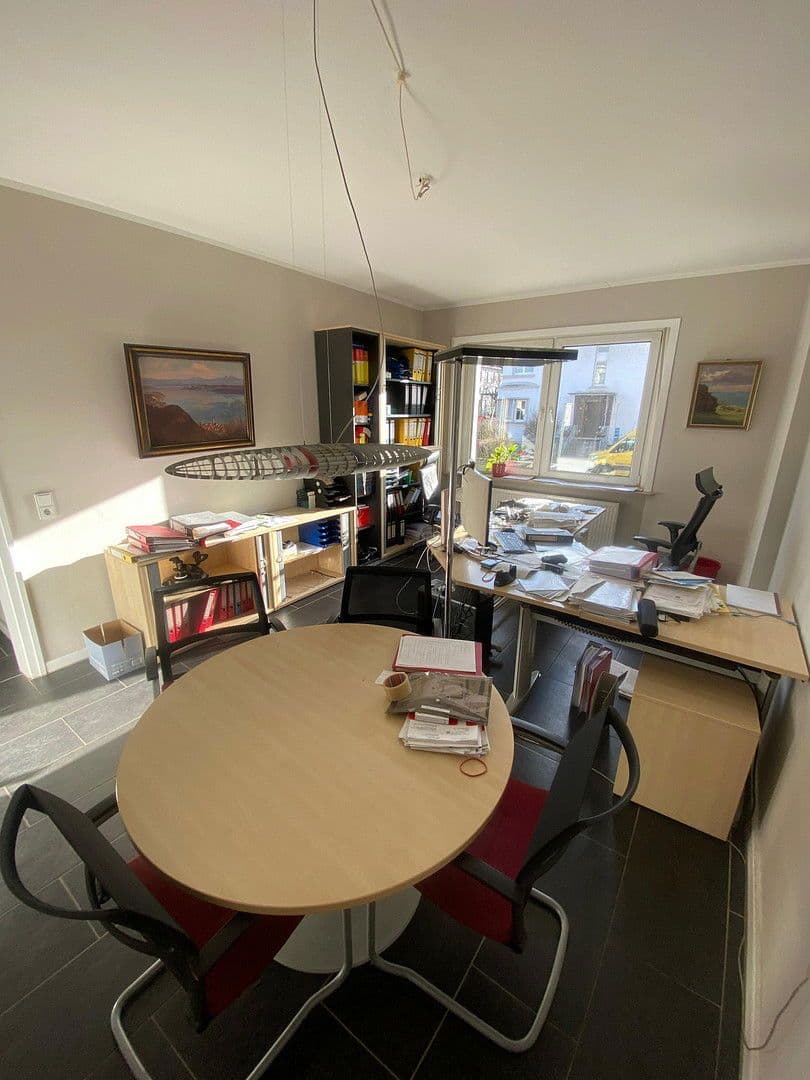 Prenájom kancelárie 120 m², Fritz-Bauer-Straße, Darmstadt, Hesensko Prenájom kancelárie 120 m², Fritz-Bauer-Straße, Darmstadt, Hesensko