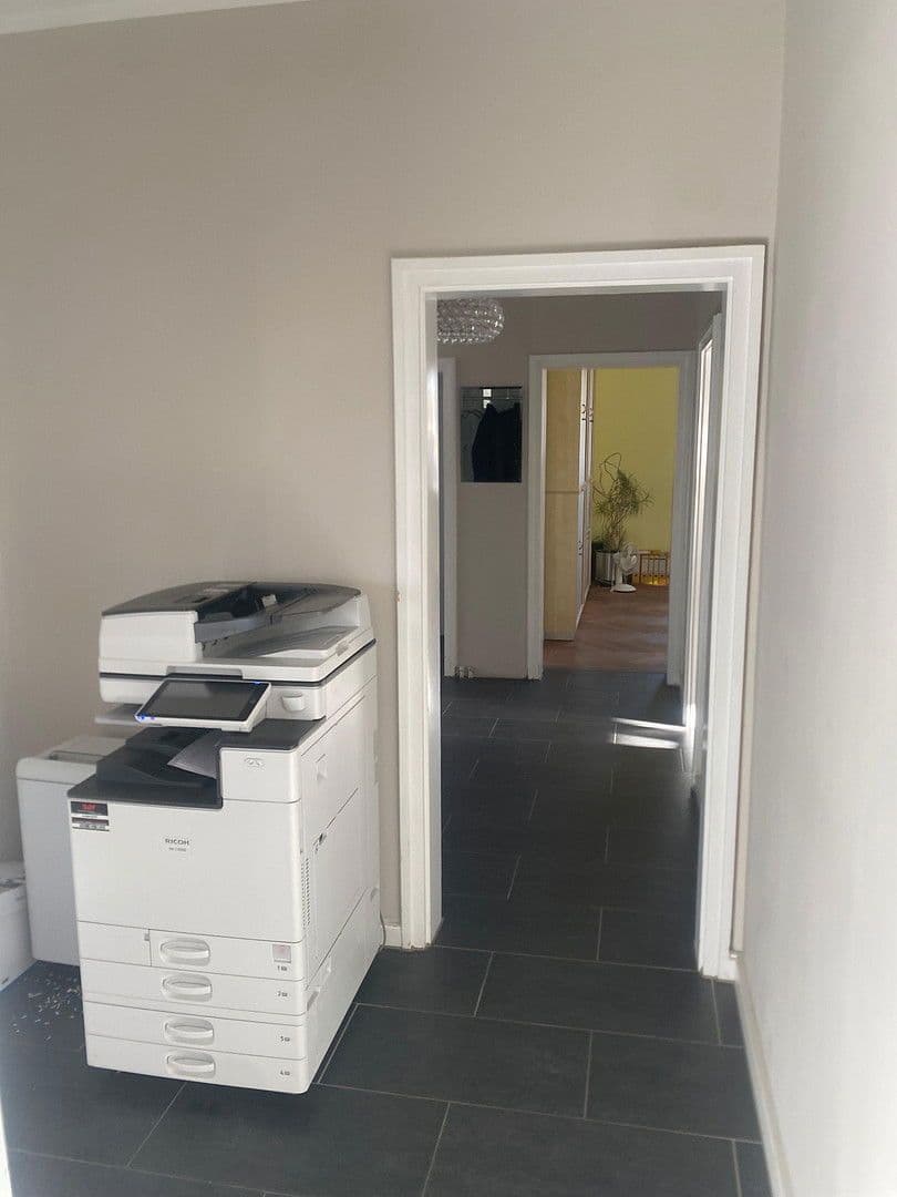 Prenájom kancelárie 120 m², Fritz-Bauer-Straße, Darmstadt, Hesensko Prenájom kancelárie 120 m², Fritz-Bauer-Straße, Darmstadt, Hesensko