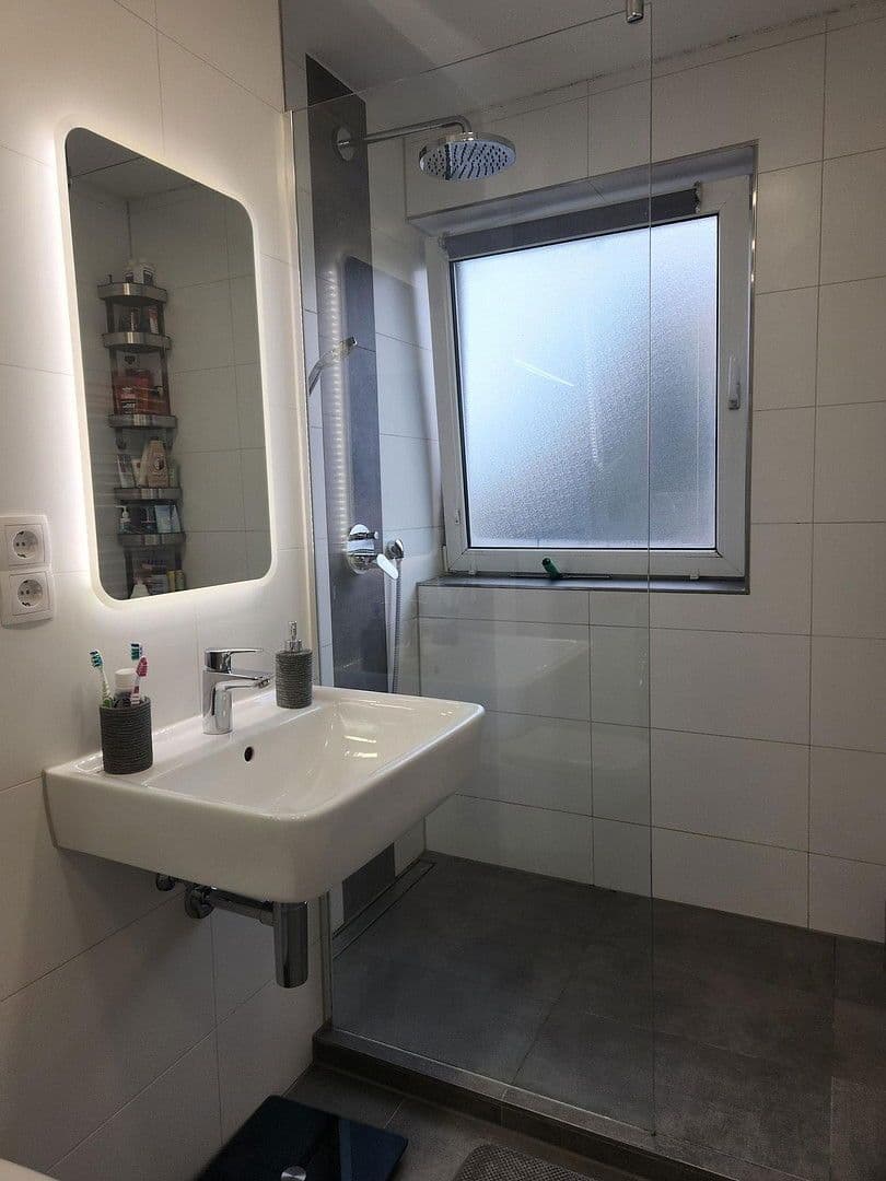 Prenájom bytu 2-izbový 60 m², Nürnberg, Bavorsko Prenájom bytu 2-izbový 60 m², Nürnberg, Bavorsko