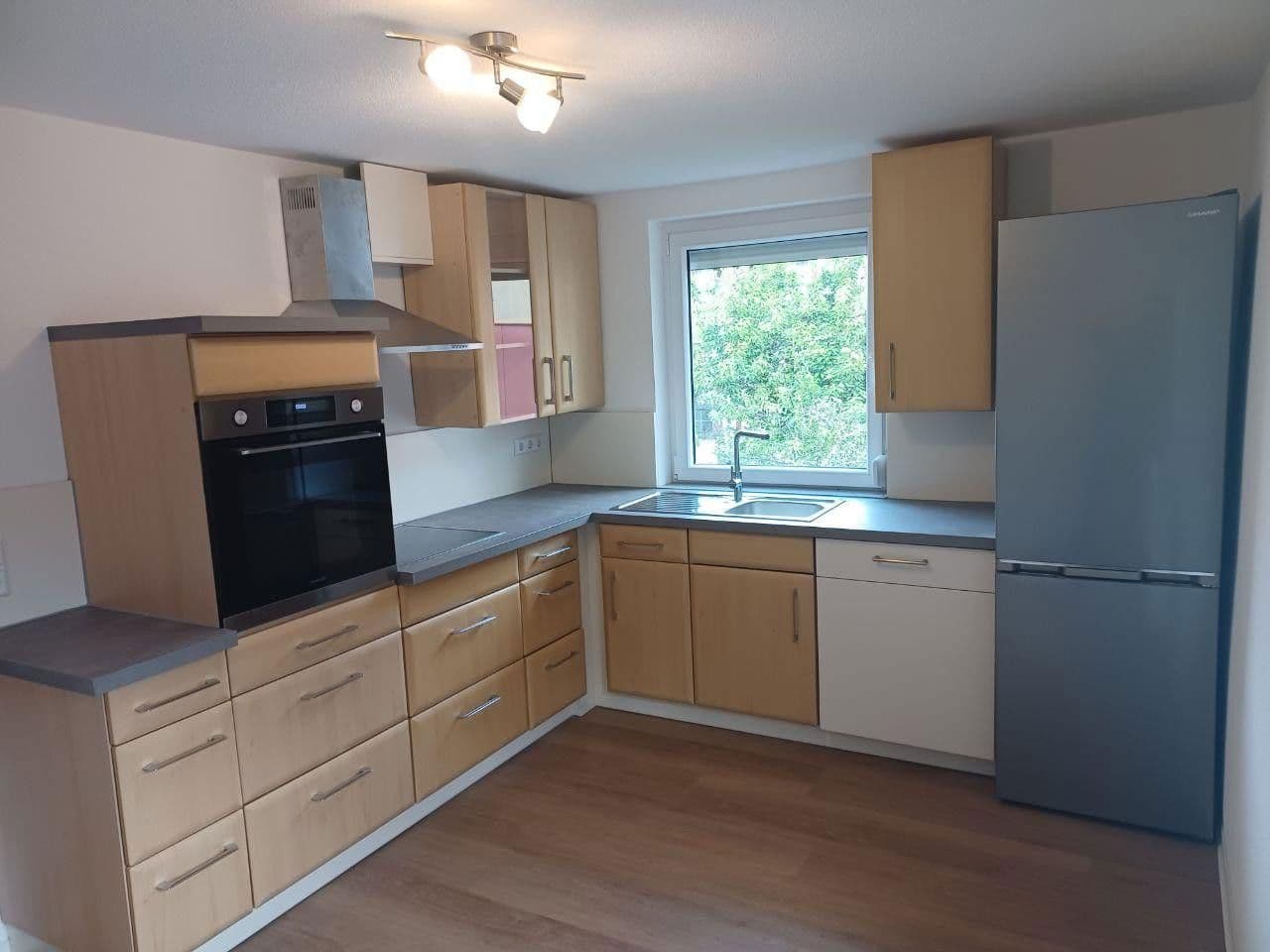 Prenájom bytu 4-izbový 79 m², Großbottwar, Bádensko-Wurttembersko Prenájom bytu 4-izbový 79 m², Großbottwar, Bádensko-Wurttembersko