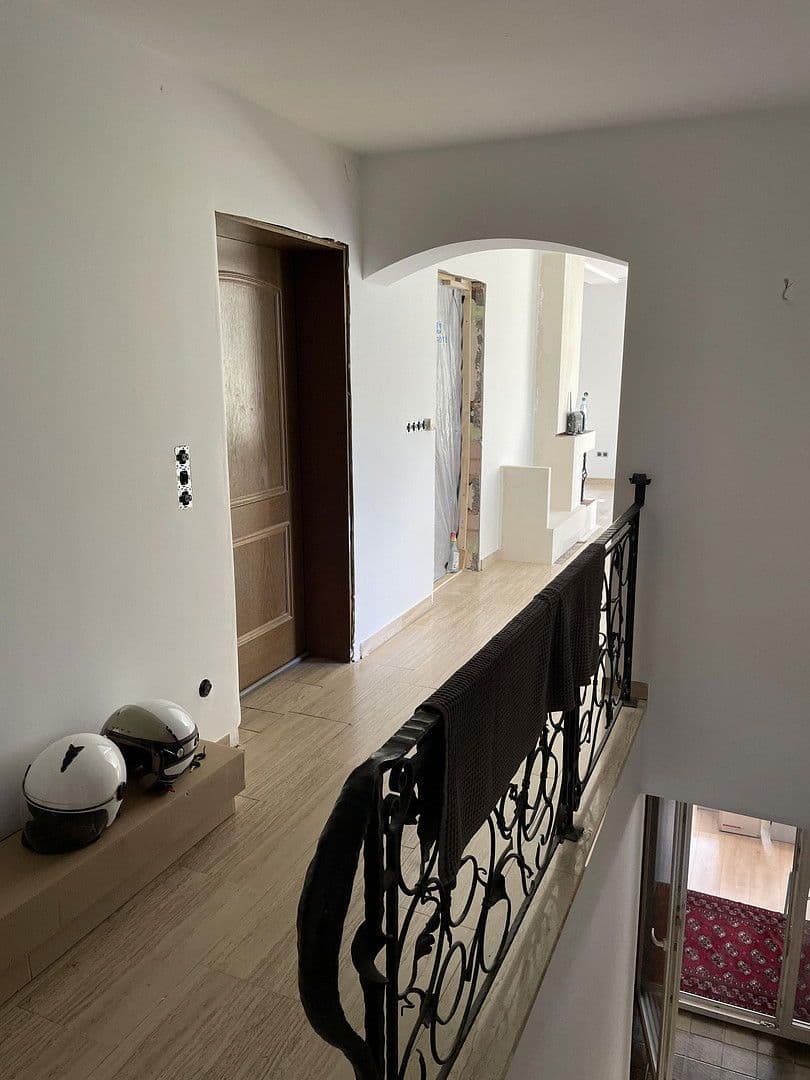 Predaj domu 316 m², pozemek 998 m², Kaiserslautern, Porýnie-Falcko Predaj domu 316 m², pozemek 998 m², Kaiserslautern, Porýnie-Falcko