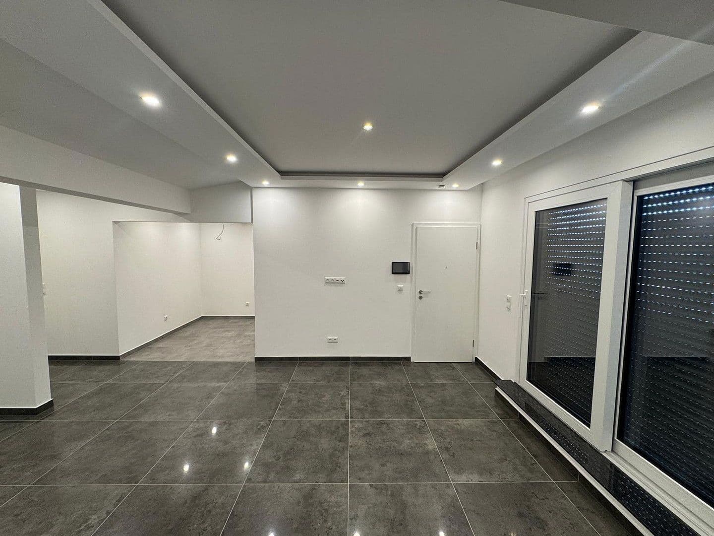 Prenájom bytu 2-izbový 69 m², Offenbach, Hesensko Prenájom bytu 2-izbový 69 m², Offenbach, Hesensko