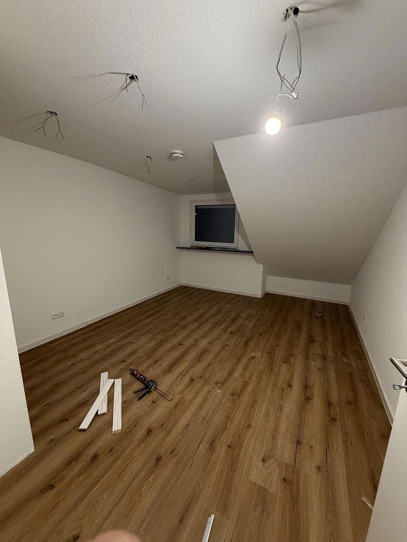 Prenájom bytu 2-izbový 65 m², Eutingen- Pforzheim, Bádensko-Wurttembersko Prenájom bytu 2-izbový 65 m², Eutingen- Pforzheim, Bádensko-Wurttembersko