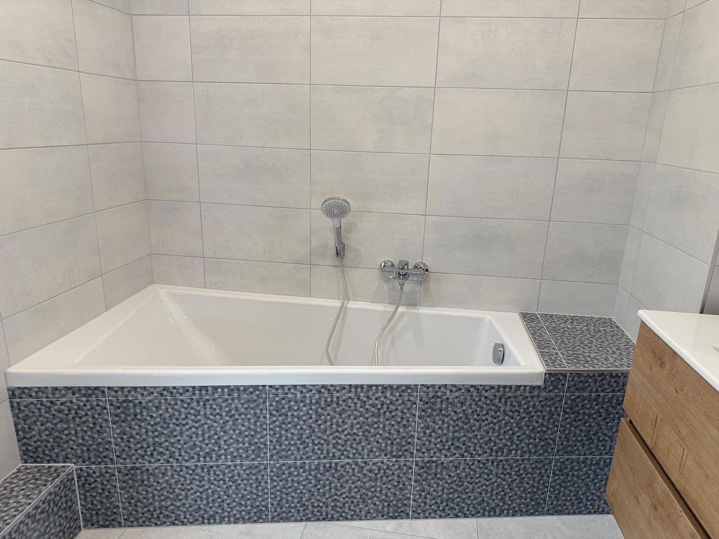 Predaj domu 95 m², pozemek 255 m², Schweigen-Rechtenbach, Porýnie-Falcko Predaj domu 95 m², pozemek 255 m², Schweigen-Rechtenbach, Porýnie-Falcko