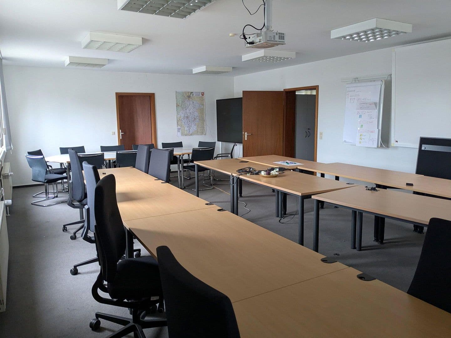 Prenájom kancelárie 510 m², Adersheimer Straße 17, Wolfenbüttel, Dolné Sasko Prenájom kancelárie 510 m², Adersheimer Straße 17, Wolfenbüttel, Dolné Sasko