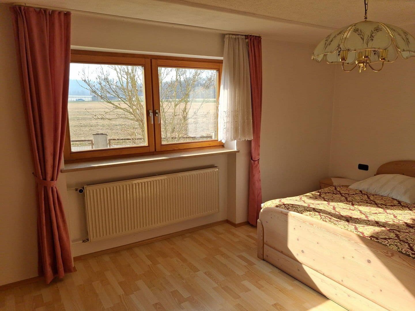 Predaj domu 250 m², pozemek 2.300 m², Emmerting, Bavorsko Predaj domu 250 m², pozemek 2.300 m², Emmerting, Bavorsko