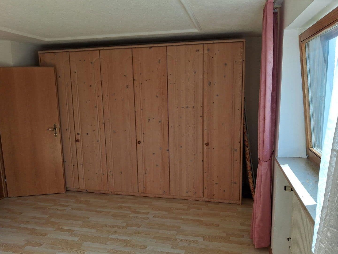 Predaj domu 250 m², pozemek 2.300 m², Emmerting, Bavorsko Predaj domu 250 m², pozemek 2.300 m², Emmerting, Bavorsko