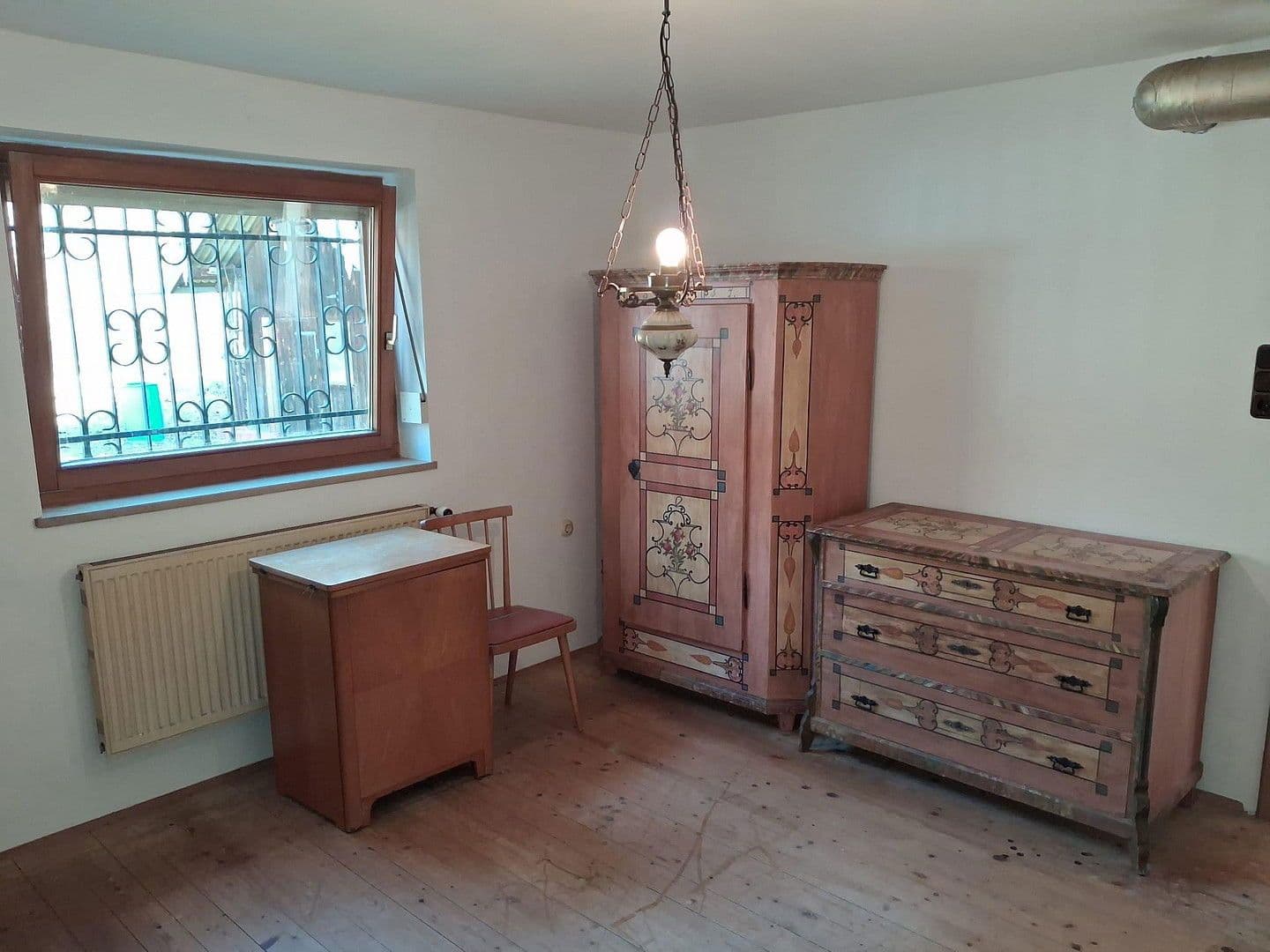 Predaj domu 250 m², pozemek 2.300 m², Emmerting, Bavorsko Predaj domu 250 m², pozemek 2.300 m², Emmerting, Bavorsko