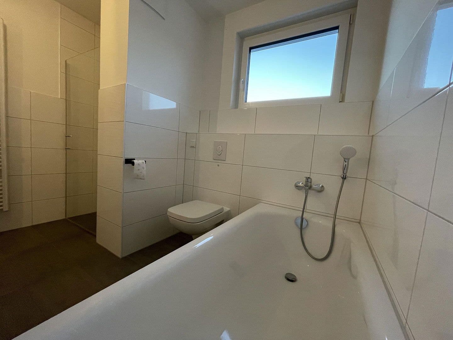 Prenájom domu 140 m², pozemek 400 m², Ottokar-Domma-Weg 9, Schöneiche bei Berlin, Brandenbursko Prenájom domu 140 m², pozemek 400 m², Ottokar-Domma-Weg 9, Schöneiche bei Berlin, Brandenbursko