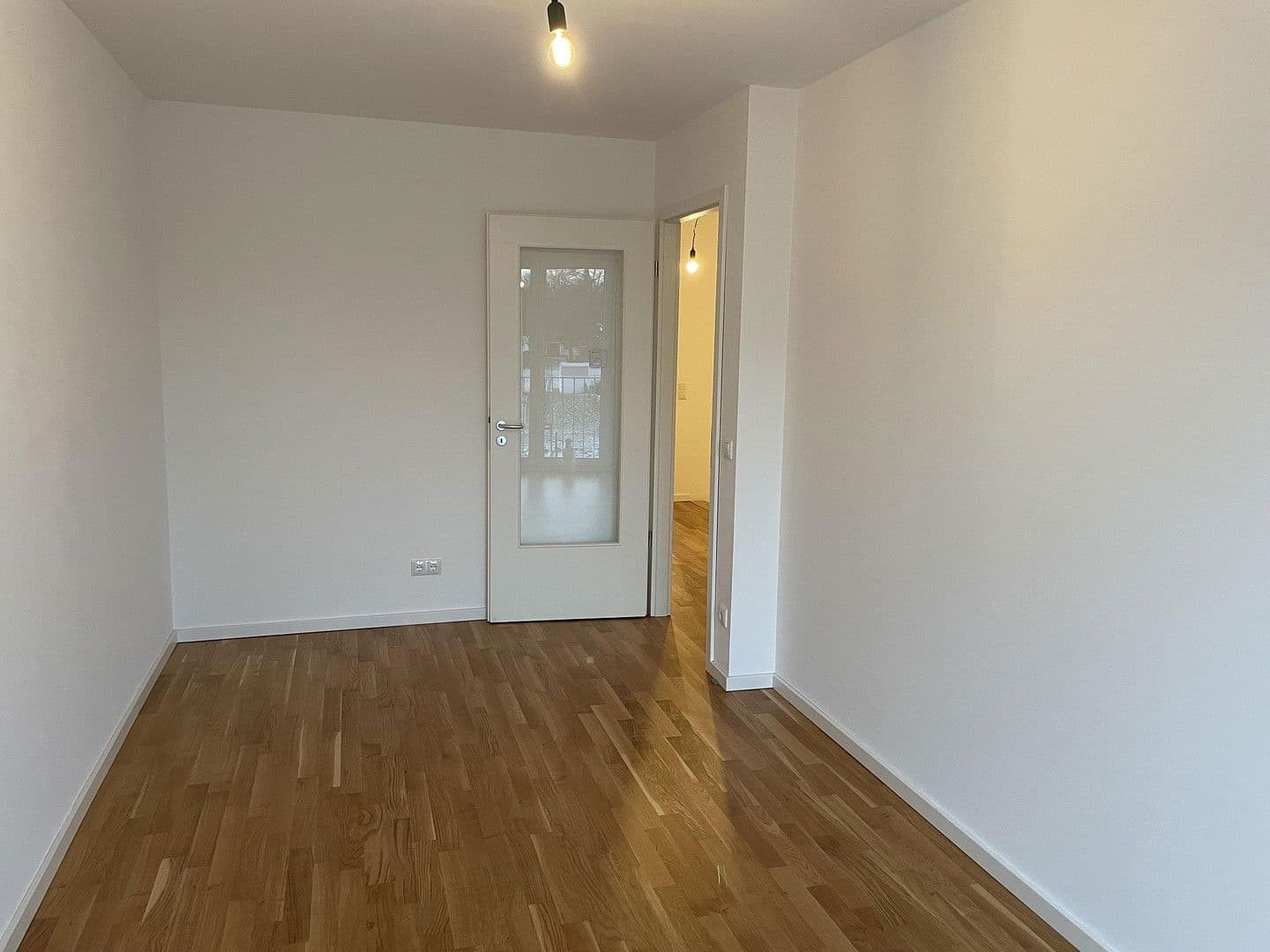 Prenájom domu 140 m², pozemek 400 m², Ottokar-Domma-Weg 9, Schöneiche bei Berlin, Brandenbursko Prenájom domu 140 m², pozemek 400 m², Ottokar-Domma-Weg 9, Schöneiche bei Berlin, Brandenbursko