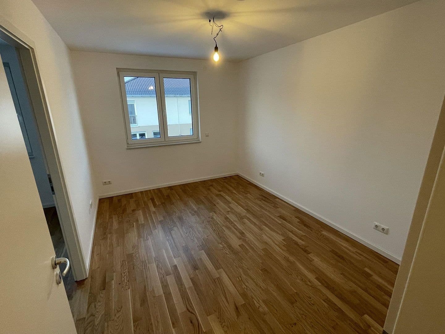Prenájom domu 140 m², pozemek 400 m², Ottokar-Domma-Weg 9, Schöneiche bei Berlin, Brandenbursko Prenájom domu 140 m², pozemek 400 m², Ottokar-Domma-Weg 9, Schöneiche bei Berlin, Brandenbursko