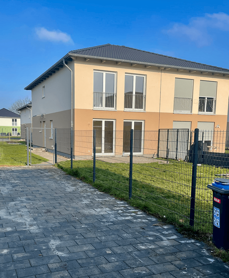 Prenájom domu 140 m², pozemek 400 m², Ottokar-Domma-Weg 9, Schöneiche bei Berlin, Brandenbursko Prenájom domu 140 m², pozemek 400 m², Ottokar-Domma-Weg 9, Schöneiche bei Berlin, Brandenbursko