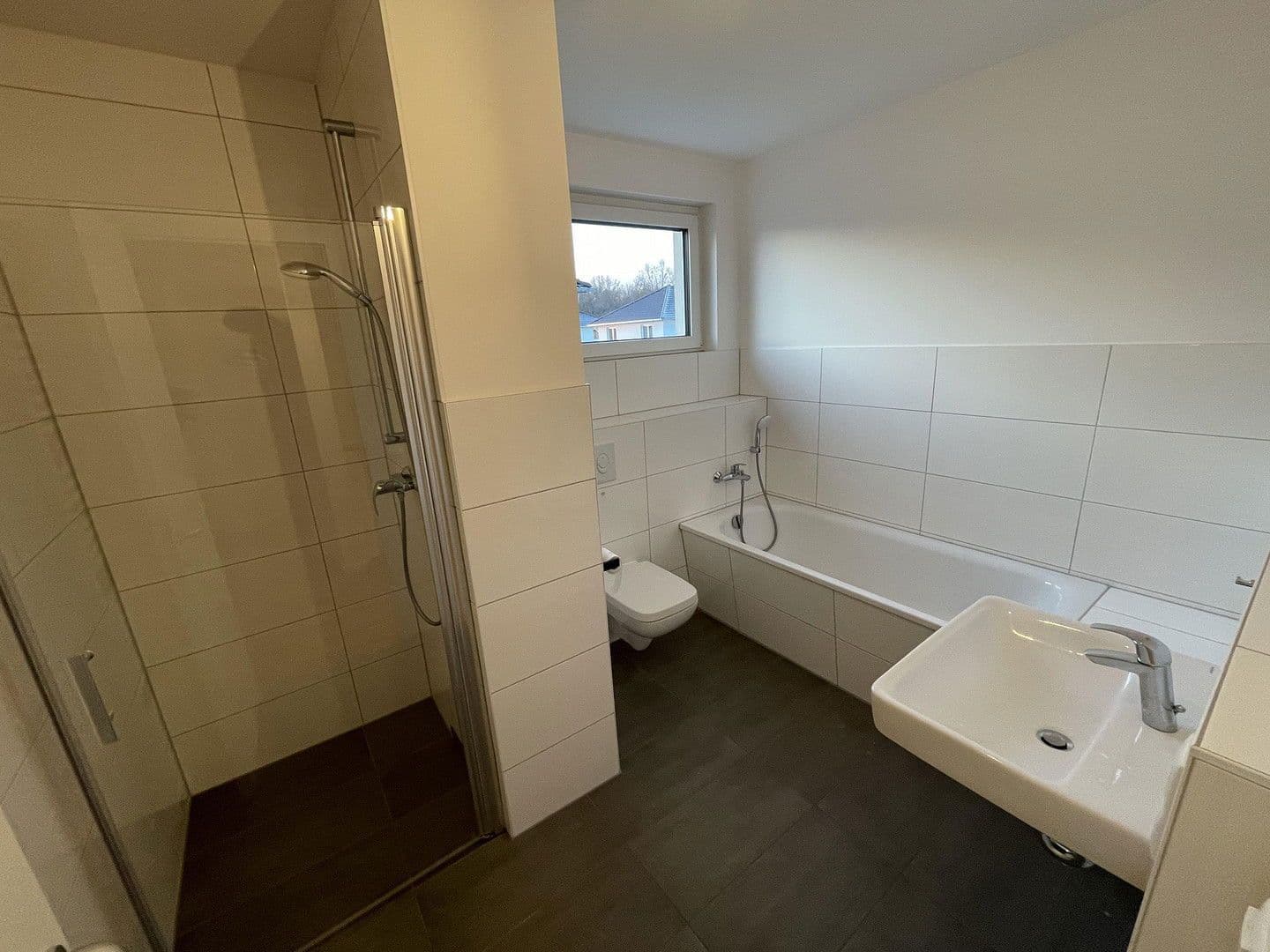 Prenájom domu 140 m², pozemek 400 m², Ottokar-Domma-Weg 9, Schöneiche bei Berlin, Brandenbursko Prenájom domu 140 m², pozemek 400 m², Ottokar-Domma-Weg 9, Schöneiche bei Berlin, Brandenbursko