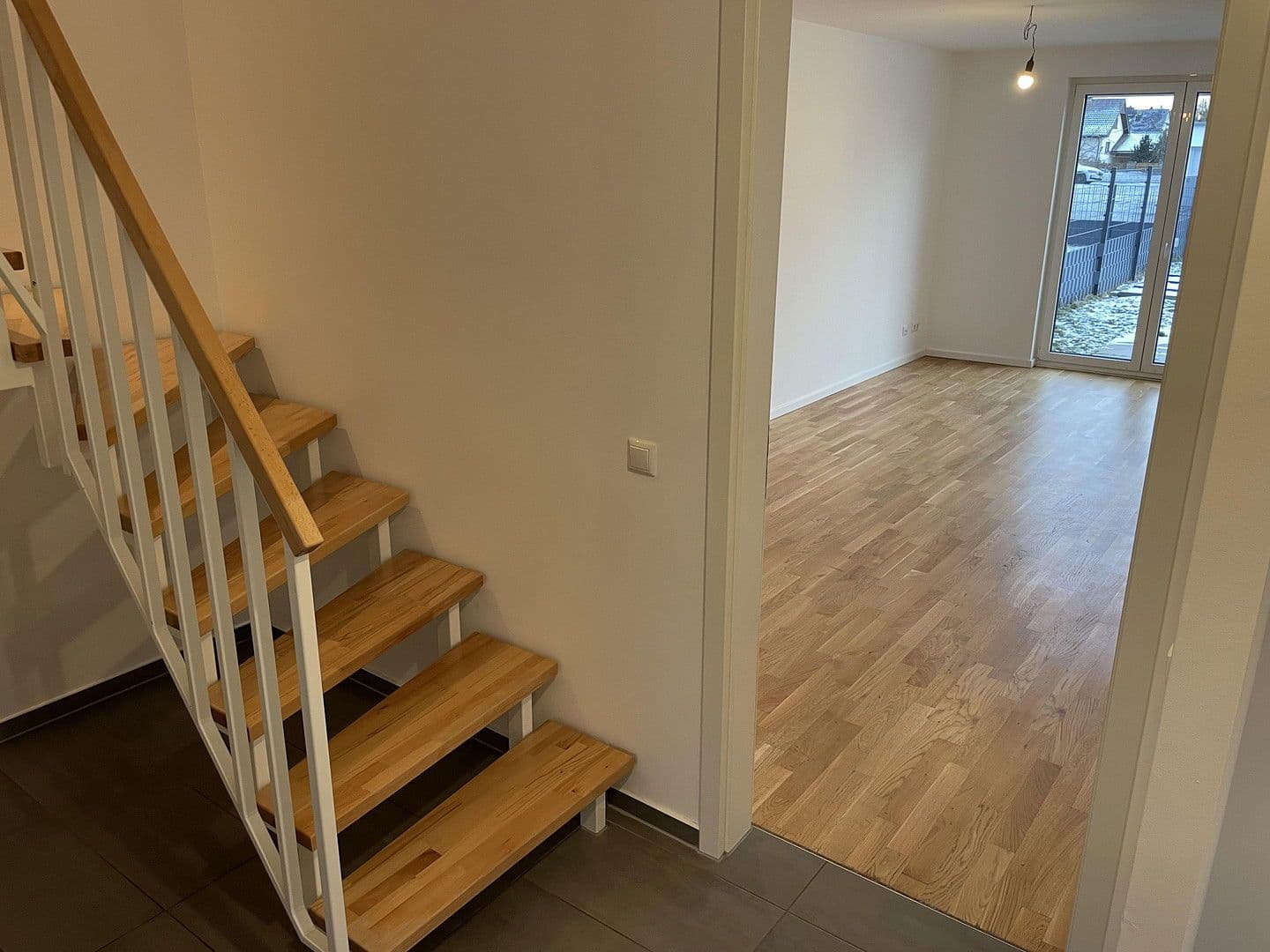 Prenájom domu 140 m², pozemek 400 m², Ottokar-Domma-Weg 9, Schöneiche bei Berlin, Brandenbursko Prenájom domu 140 m², pozemek 400 m², Ottokar-Domma-Weg 9, Schöneiche bei Berlin, Brandenbursko