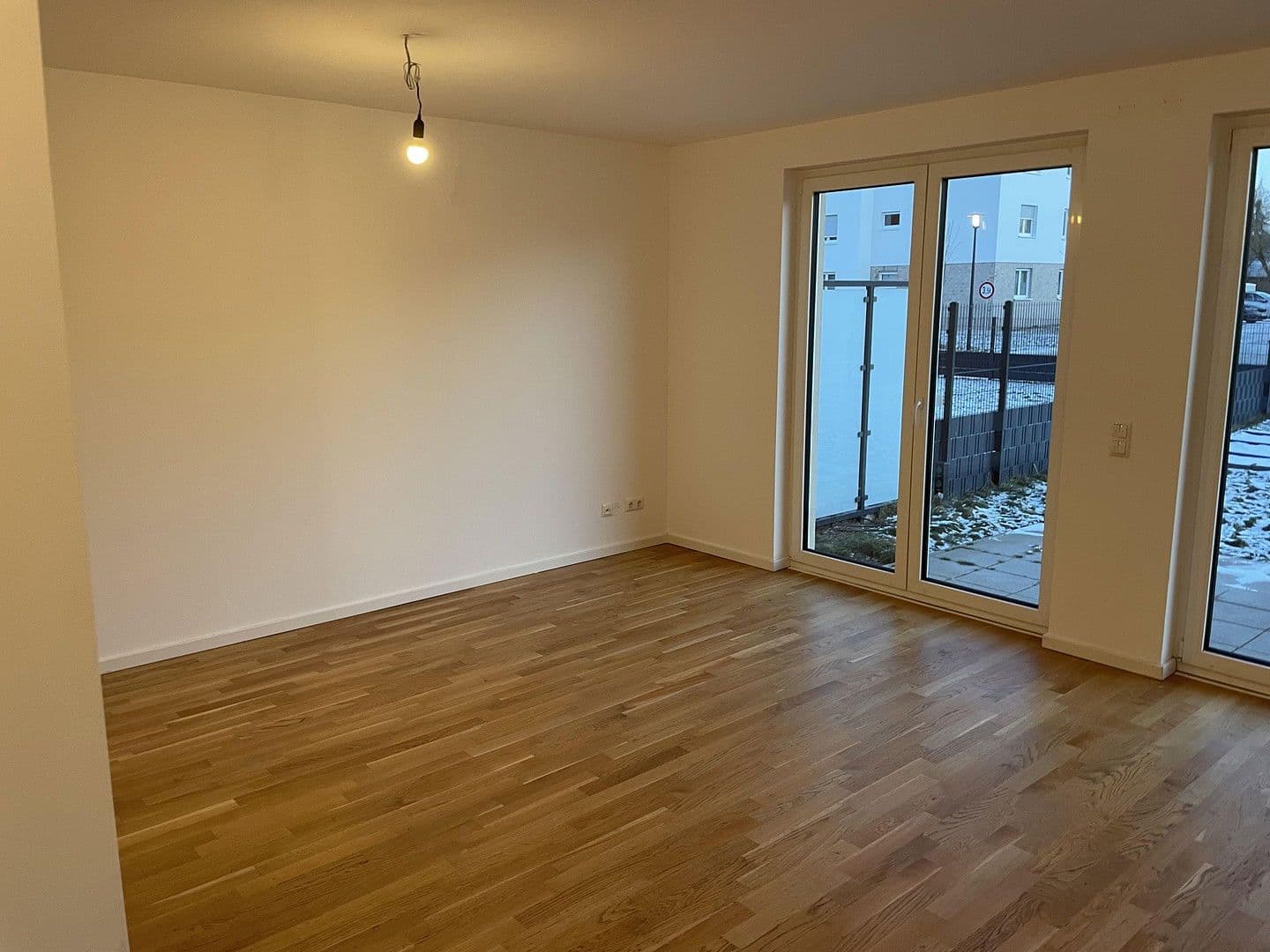 Prenájom domu 140 m², pozemek 400 m², Ottokar-Domma-Weg 9, Schöneiche bei Berlin, Brandenbursko Prenájom domu 140 m², pozemek 400 m², Ottokar-Domma-Weg 9, Schöneiche bei Berlin, Brandenbursko