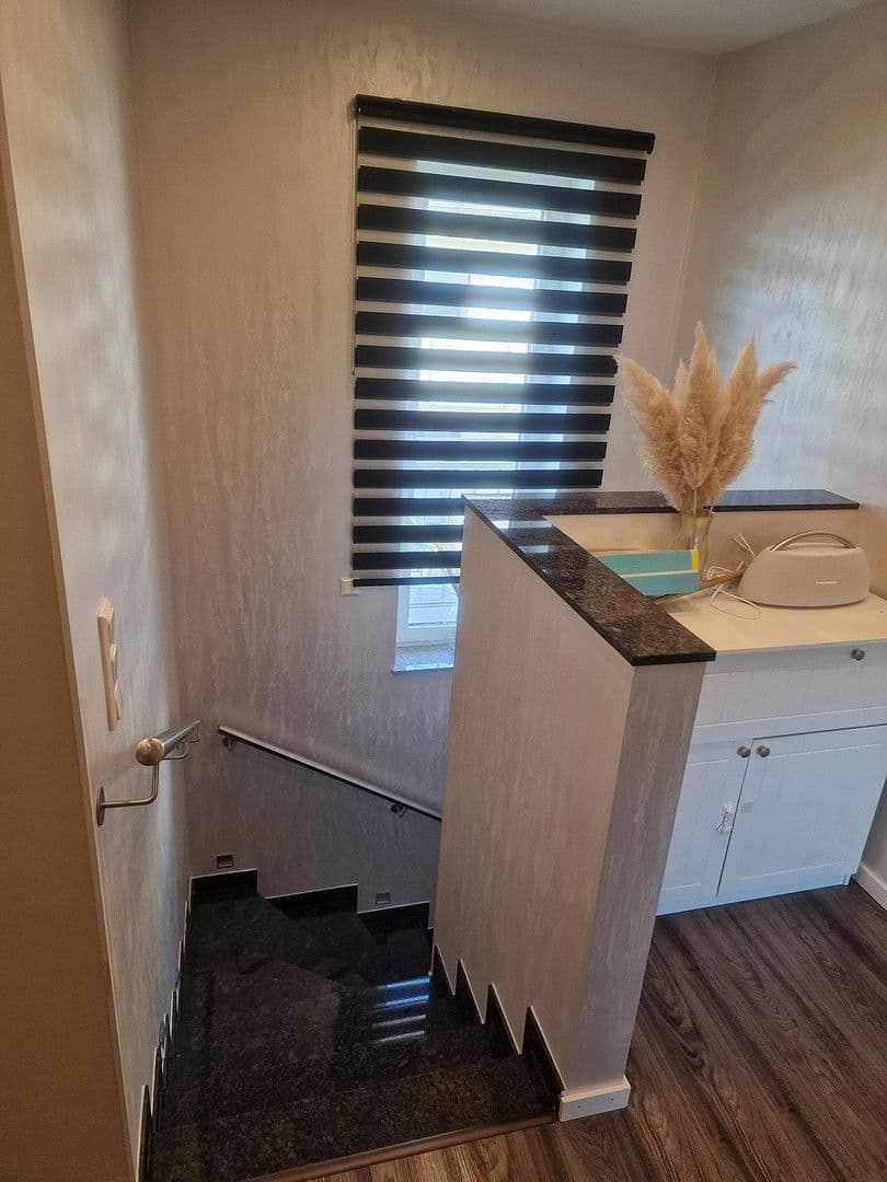 Predaj domu 233 m², pozemek 369 m², Andernach, Porýnie-Falcko Predaj domu 233 m², pozemek 369 m², Andernach, Porýnie-Falcko