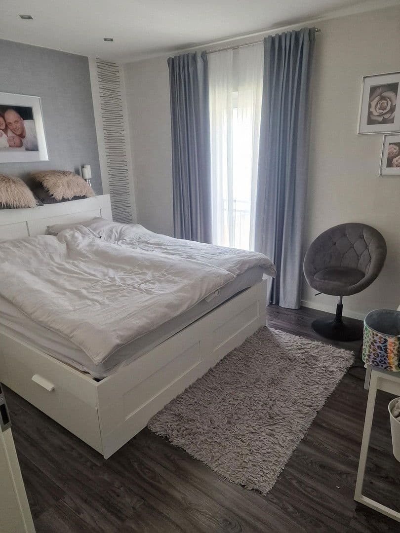 Predaj domu 233 m², pozemek 369 m², Andernach, Porýnie-Falcko Predaj domu 233 m², pozemek 369 m², Andernach, Porýnie-Falcko