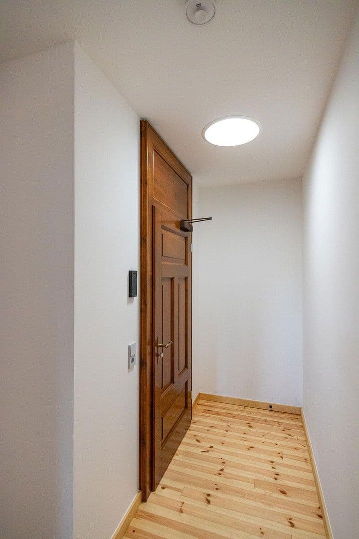 Prenájom bytu 4-izbový 107 m², Berliner Str. 27, Buckow, Brandenbursko Prenájom bytu 4-izbový 107 m², Berliner Str. 27, Buckow, Brandenbursko