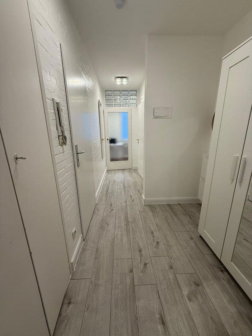 Prenájom bytu 1-izbový 35 m², Ritterstraße 21, Düsseldorf, Severné Porýnie - Westfálsko Prenájom bytu 1-izbový 35 m², Ritterstraße 21, Düsseldorf, Severné Porýnie - Westfálsko