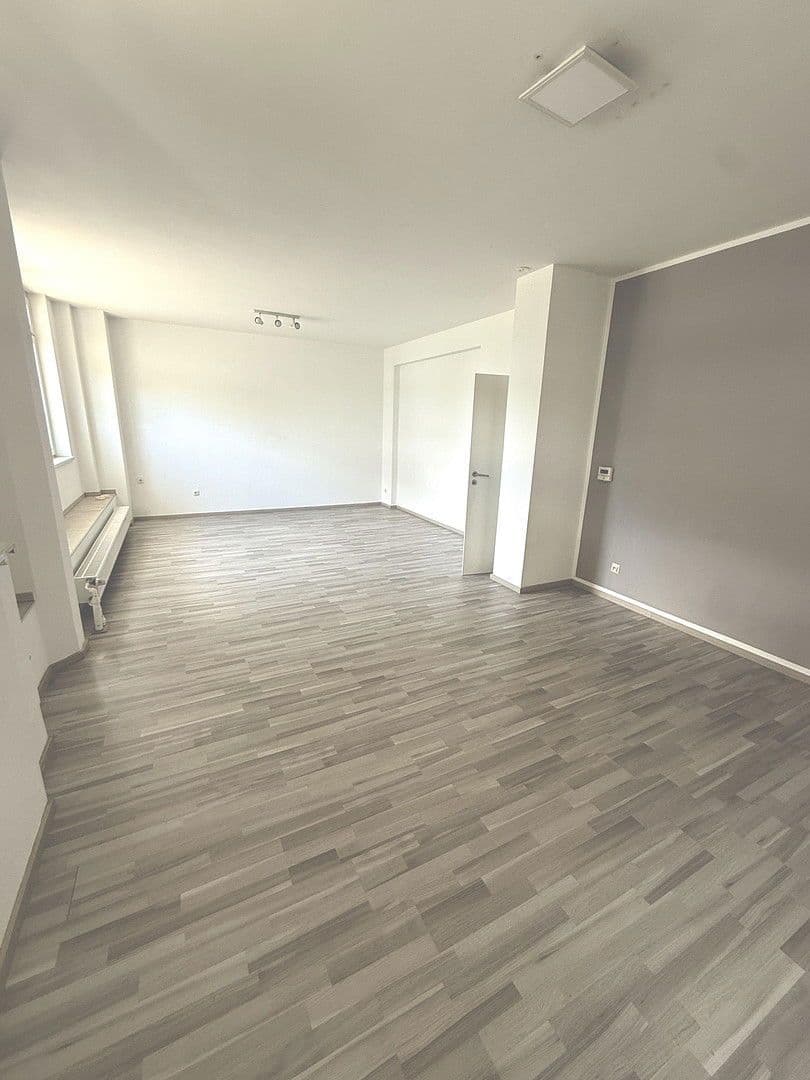 Prenájom bytu 2-izbový 79 m², Gothestraße 18, Sankt Augustin, Severné Porýnie - Westfálsko Prenájom bytu 2-izbový 79 m², Gothestraße 18, Sankt Augustin, Severné Porýnie - Westfálsko