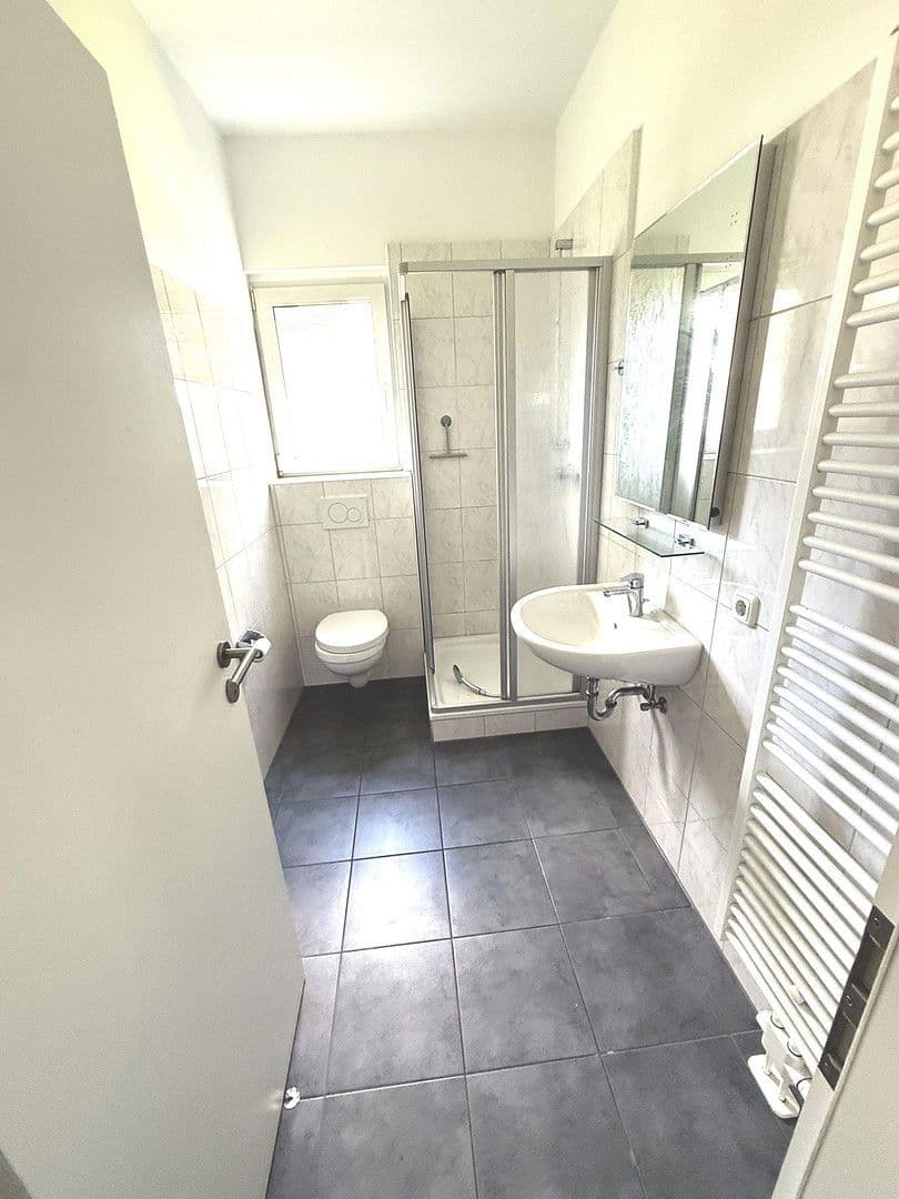 Prenájom bytu 2-izbový 79 m², Gothestraße 18, Sankt Augustin, Severné Porýnie - Westfálsko Prenájom bytu 2-izbový 79 m², Gothestraße 18, Sankt Augustin, Severné Porýnie - Westfálsko