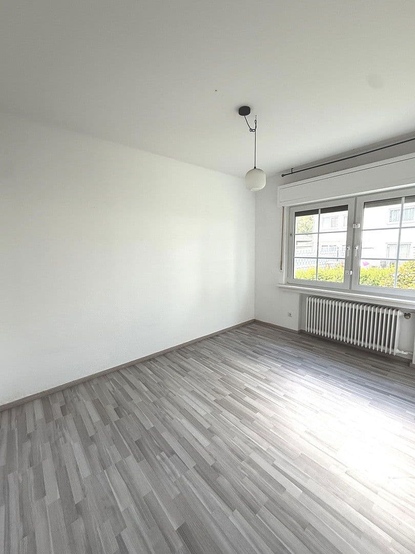 Prenájom bytu 2-izbový 79 m², Gothestraße 18, Sankt Augustin, Severné Porýnie - Westfálsko Prenájom bytu 2-izbový 79 m², Gothestraße 18, Sankt Augustin, Severné Porýnie - Westfálsko