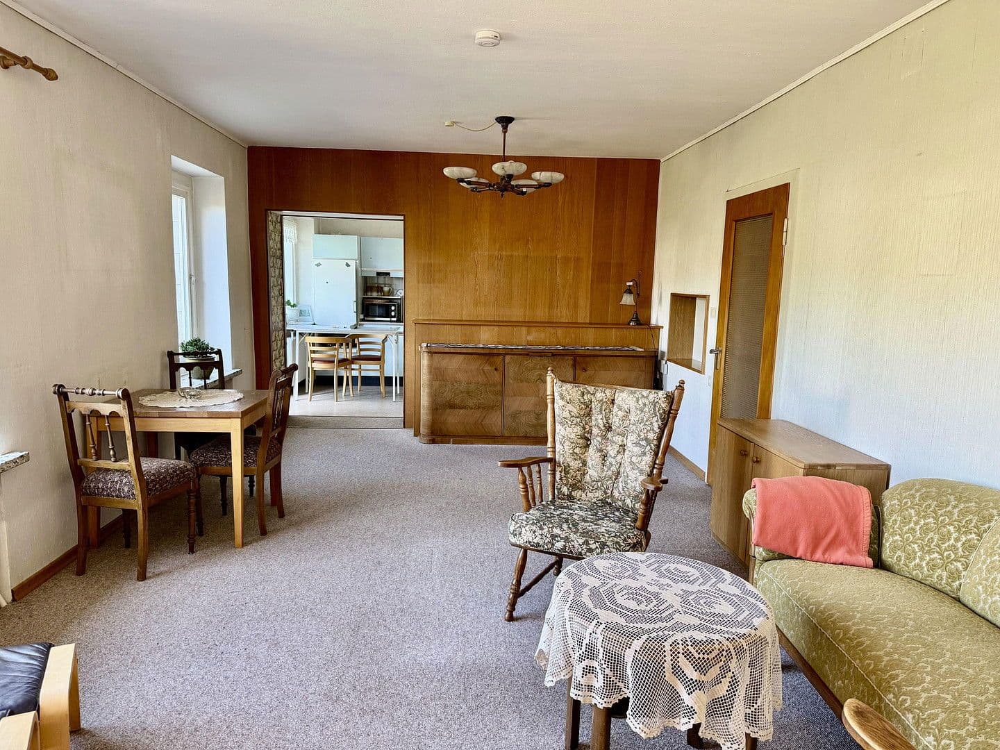 Predaj domu 300 m², pozemek 1.752 m², Ronnenberg, Dolné Sasko Predaj domu 300 m², pozemek 1.752 m², Ronnenberg, Dolné Sasko