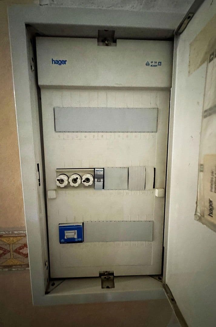 Predaj domu 300 m², pozemek 1.752 m², Ronnenberg, Dolné Sasko Predaj domu 300 m², pozemek 1.752 m², Ronnenberg, Dolné Sasko