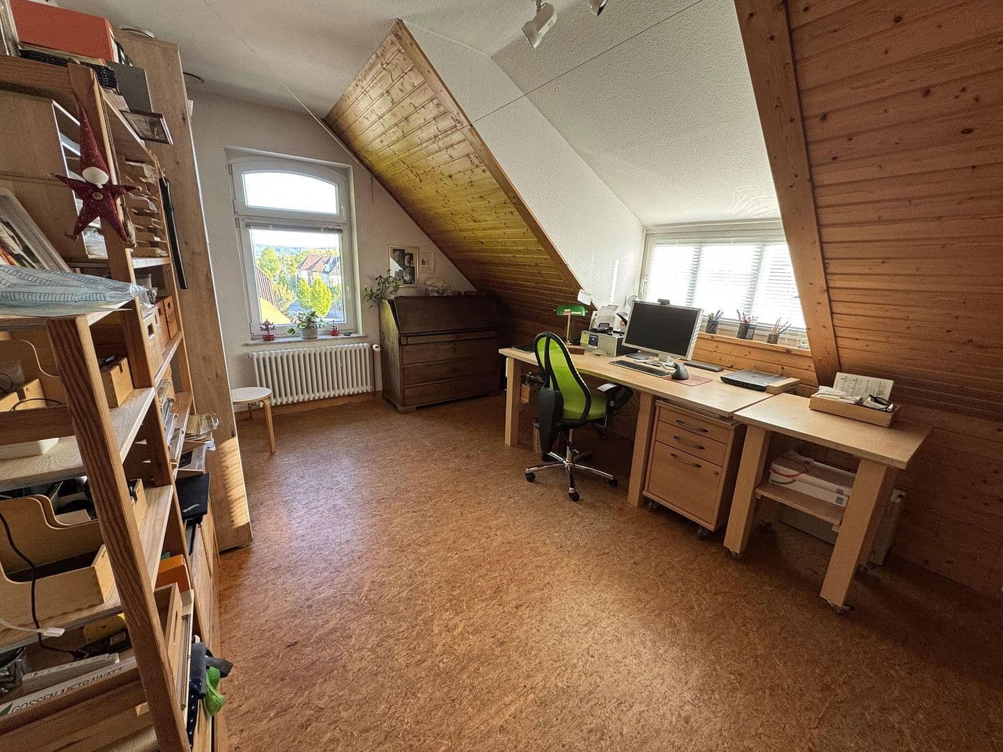 Predaj domu 300 m², pozemek 1.752 m², Ronnenberg, Dolné Sasko Predaj domu 300 m², pozemek 1.752 m², Ronnenberg, Dolné Sasko