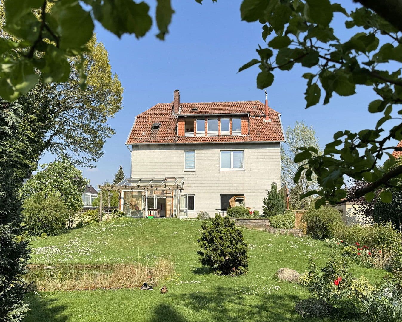 Predaj domu 300 m², pozemek 1.752 m², Ronnenberg, Dolné Sasko Predaj domu 300 m², pozemek 1.752 m², Ronnenberg, Dolné Sasko