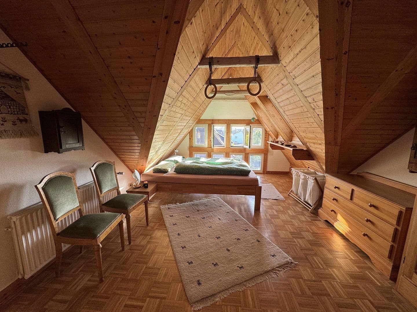 Predaj domu 300 m², pozemek 1.752 m², Ronnenberg, Dolné Sasko Predaj domu 300 m², pozemek 1.752 m², Ronnenberg, Dolné Sasko