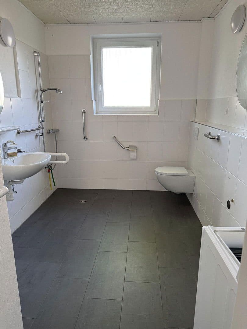 Predaj domu 300 m², pozemek 1.752 m², Ronnenberg, Dolné Sasko Predaj domu 300 m², pozemek 1.752 m², Ronnenberg, Dolné Sasko