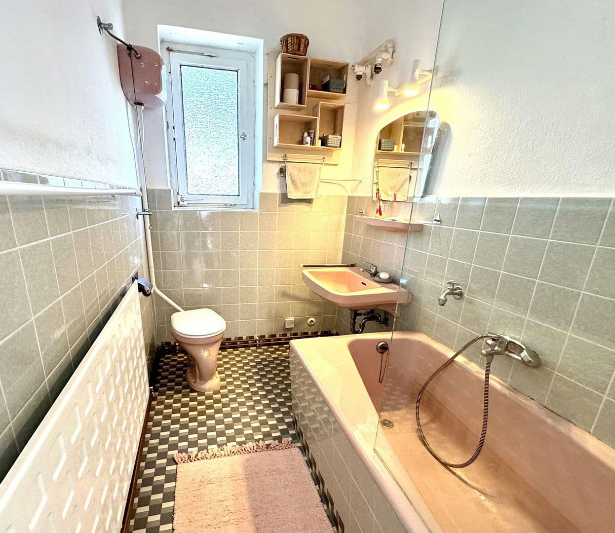 Predaj domu 300 m², pozemek 1.752 m², Ronnenberg, Dolné Sasko Predaj domu 300 m², pozemek 1.752 m², Ronnenberg, Dolné Sasko