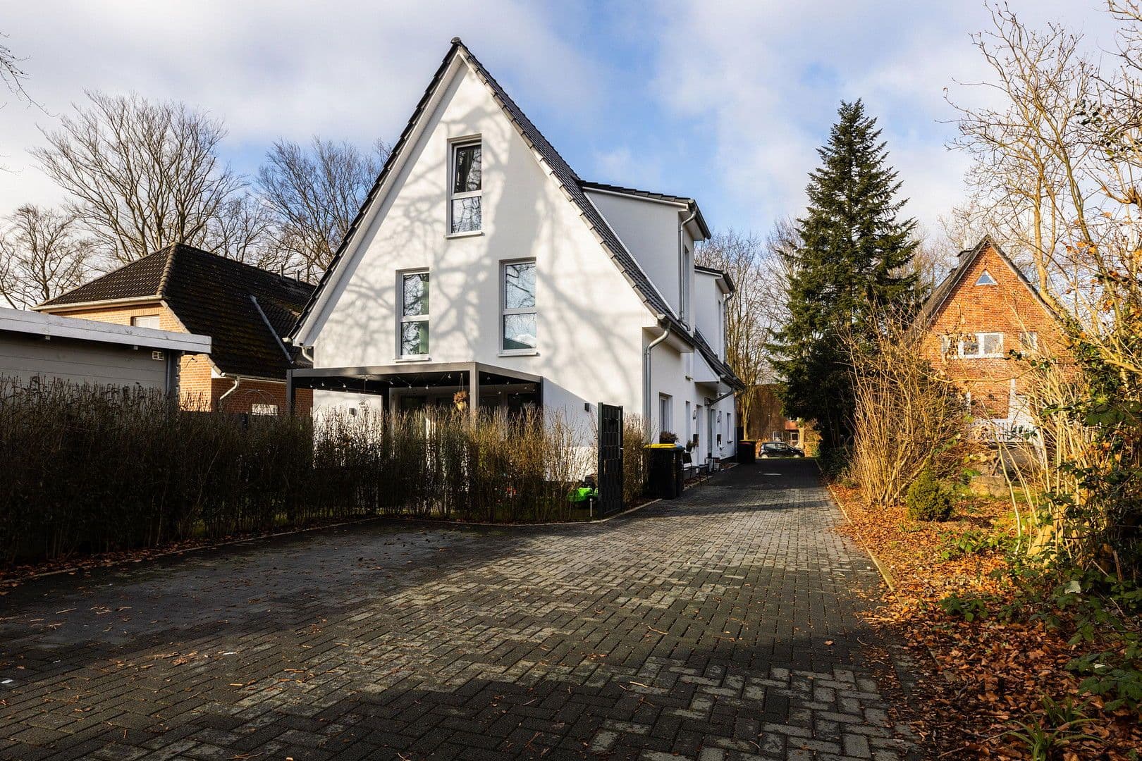 Predaj domu 137 m², pozemek 225 m², Meiendorfer Mühlenweg 122a, Hamburg, Hamburg Predaj domu 137 m², pozemek 225 m², Meiendorfer Mühlenweg 122a, Hamburg, Hamburg