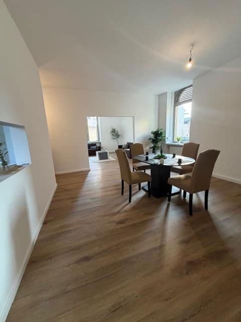 Predaj bytu 5-izbový 120 m², Am Silberberg, Mauer, Bádensko-Wurttembersko Predaj bytu 5-izbový 120 m², Am Silberberg, Mauer, Bádensko-Wurttembersko