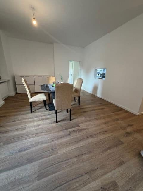 Predaj bytu 5-izbový 120 m², Am Silberberg, Mauer, Bádensko-Wurttembersko Predaj bytu 5-izbový 120 m², Am Silberberg, Mauer, Bádensko-Wurttembersko