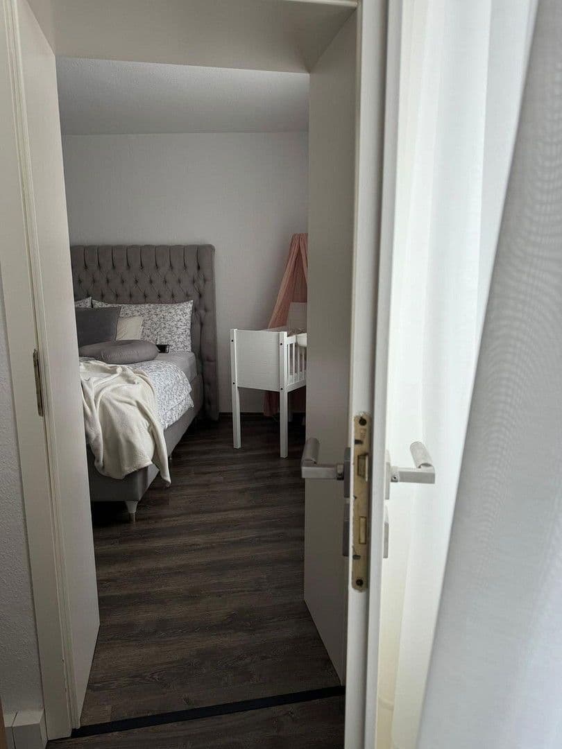 Prenájom bytu 3-izbový 77 m², Postweg 29, Oberhausen, Severné Porýnie - Westfálsko Prenájom bytu 3-izbový 77 m², Postweg 29, Oberhausen, Severné Porýnie - Westfálsko