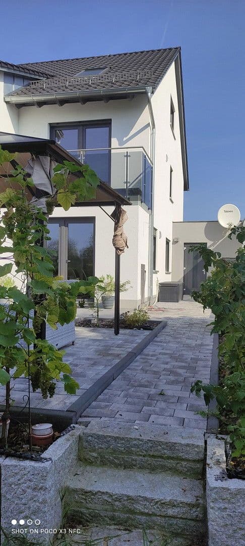 Predaj domu 247 m², pozemek 553 m², Rosengarten, Bádensko-Wurttembersko Predaj domu 247 m², pozemek 553 m², Rosengarten, Bádensko-Wurttembersko