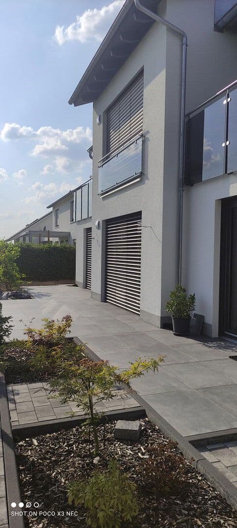 Predaj domu 247 m², pozemek 553 m², Rosengarten, Bádensko-Wurttembersko Predaj domu 247 m², pozemek 553 m², Rosengarten, Bádensko-Wurttembersko