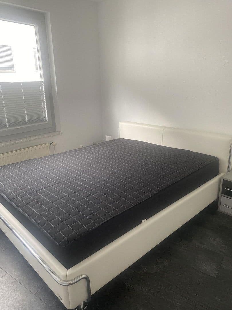 Prenájom bytu 2-izbový 54 m², Pfarrer-Perabo-Platz 6, Frankfurt, Hesensko Prenájom bytu 2-izbový 54 m², Pfarrer-Perabo-Platz 6, Frankfurt, Hesensko