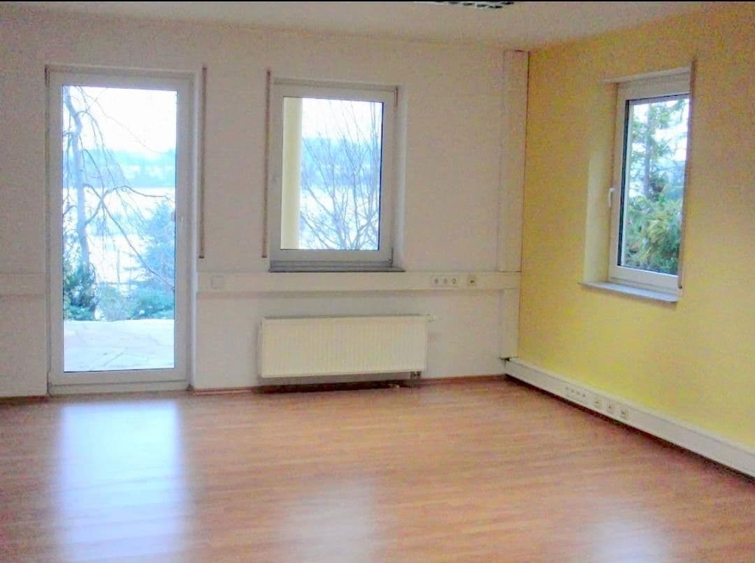 Prenájom domu 259 m², pozemek 1.800 m², Wimsheim, Bádensko-Wurttembersko Prenájom domu 259 m², pozemek 1.800 m², Wimsheim, Bádensko-Wurttembersko