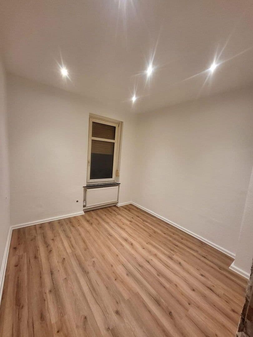 Prenájom bytu 3-izbový 78 m², Braubach, Porýnie-Falcko Prenájom bytu 3-izbový 78 m², Braubach, Porýnie-Falcko