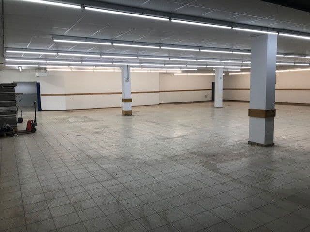 Prenájom nebytového priestoru 2.400 m², Marschacht, Dolné Sasko Prenájom nebytového priestoru 2.400 m², Marschacht, Dolné Sasko
