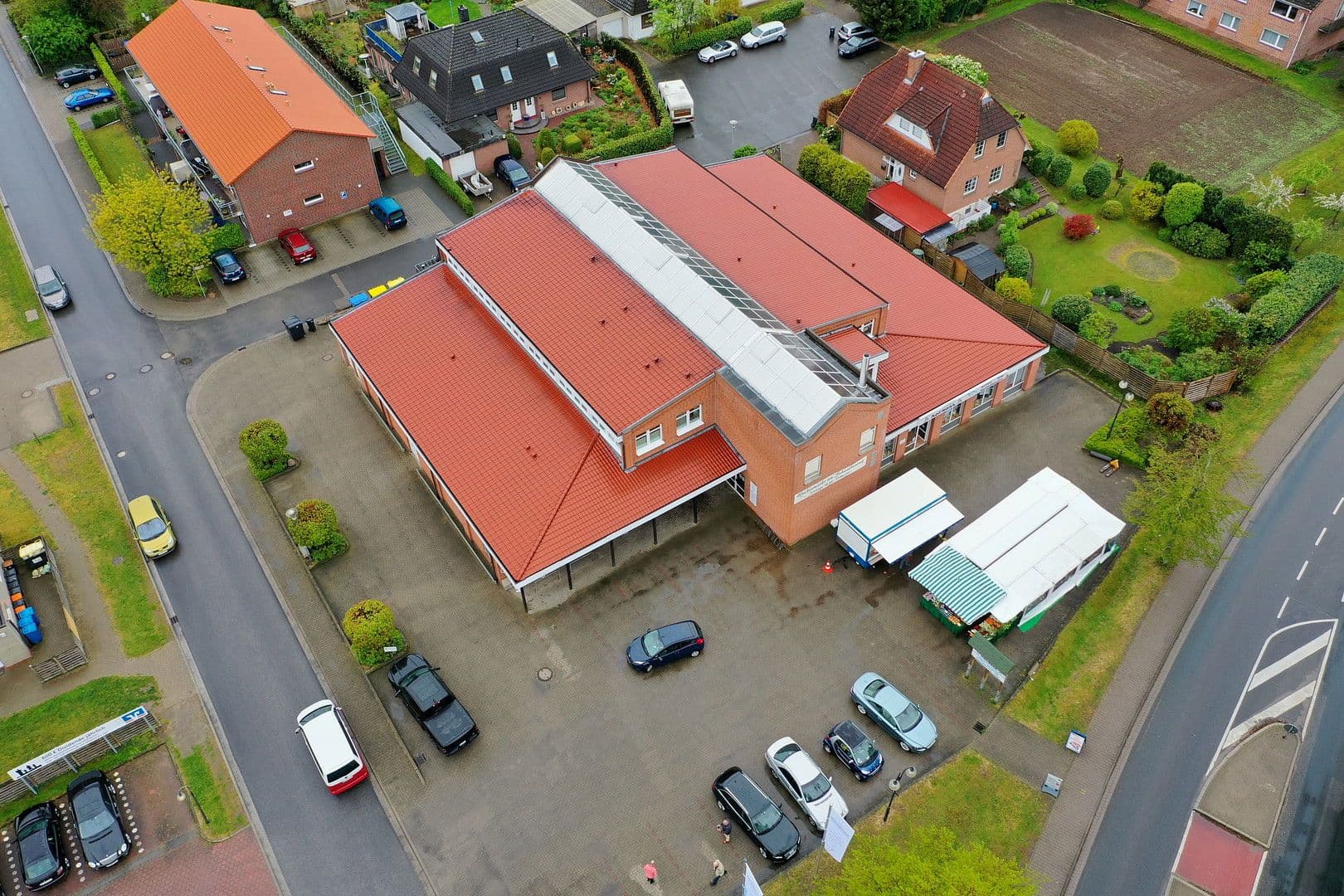 Prenájom nebytového priestoru 2.400 m², Marschacht, Dolné Sasko Prenájom nebytového priestoru 2.400 m², Marschacht, Dolné Sasko