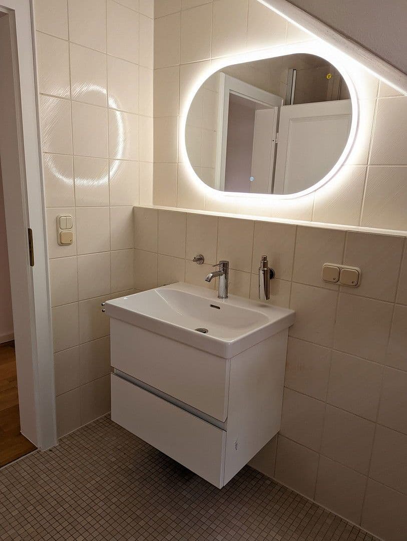 Prenájom bytu 3-izbový 102 m², Wörthsee, Bavorsko Prenájom bytu 3-izbový 102 m², Wörthsee, Bavorsko